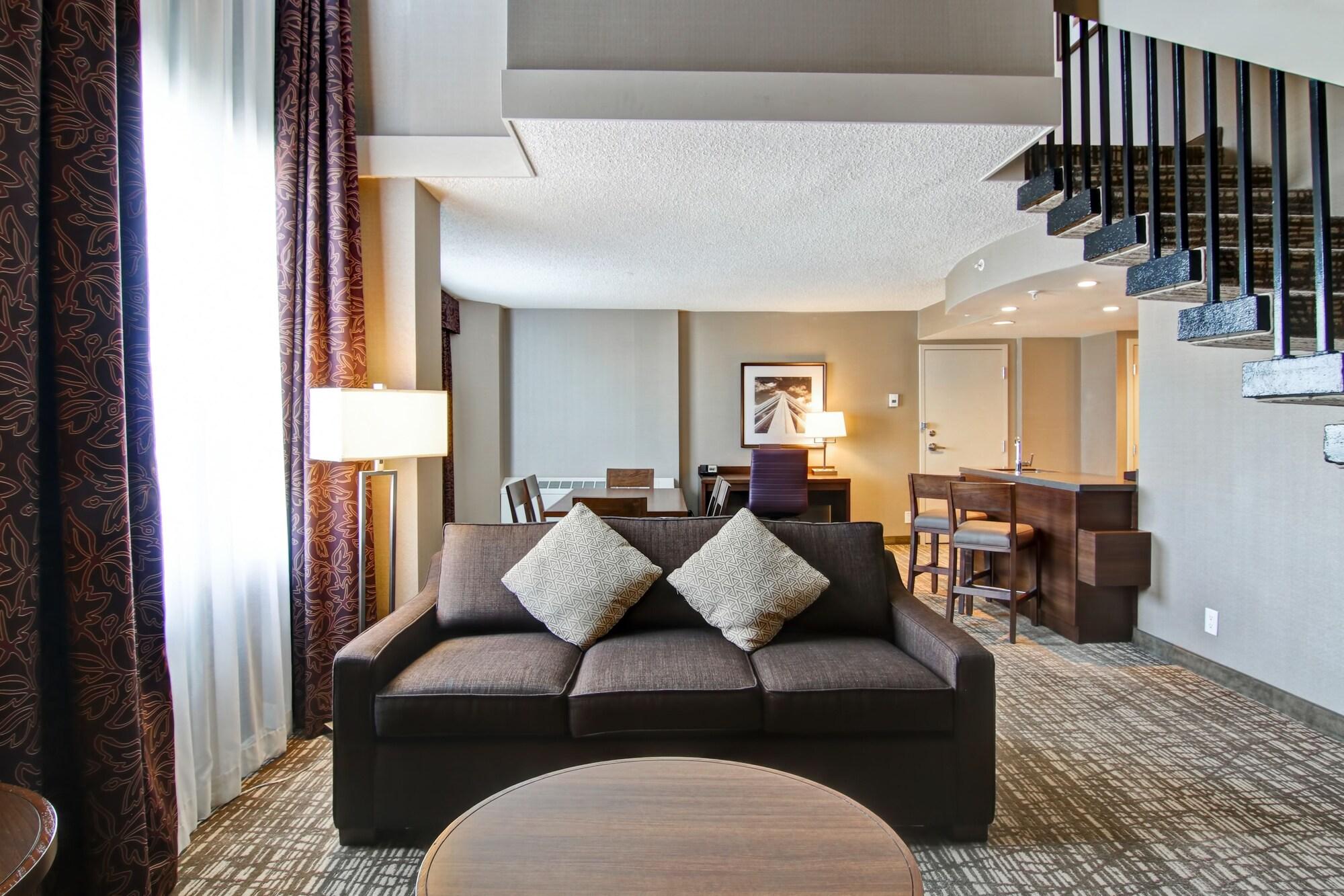 מלון Doubletree By Hilton West אדמונטון מראה חיצוני תמונה
