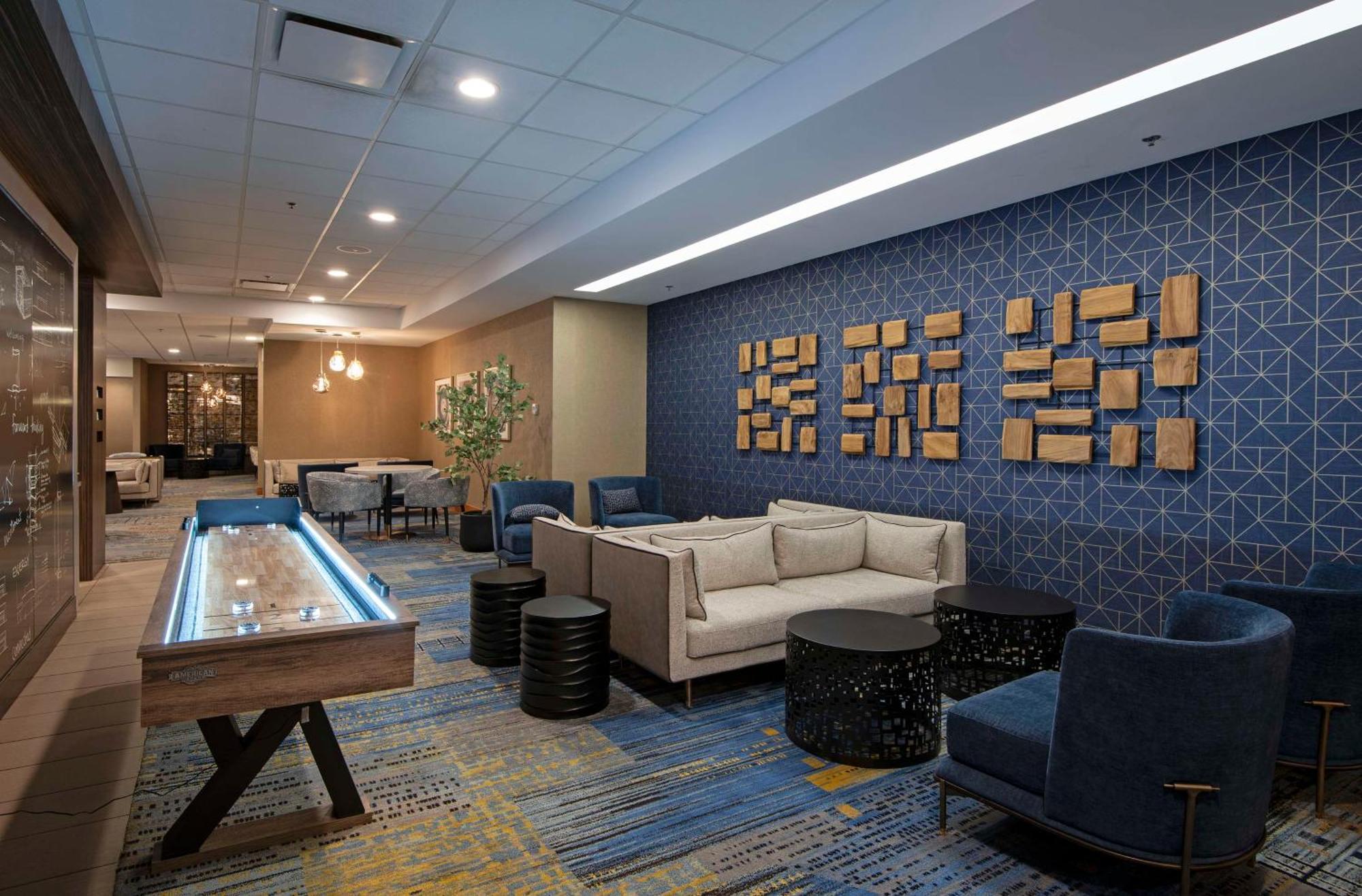 מלון Doubletree By Hilton West אדמונטון מראה חיצוני תמונה