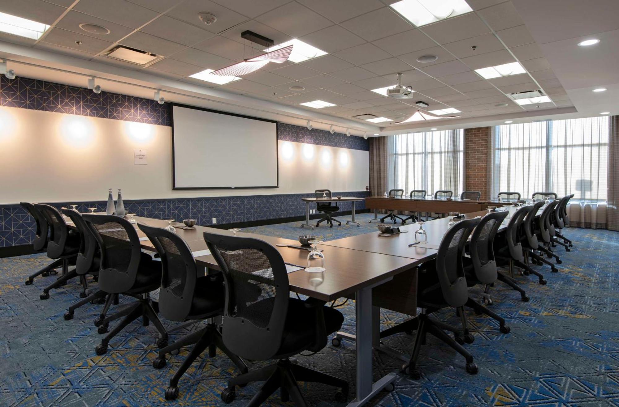 מלון Doubletree By Hilton West אדמונטון מראה חיצוני תמונה