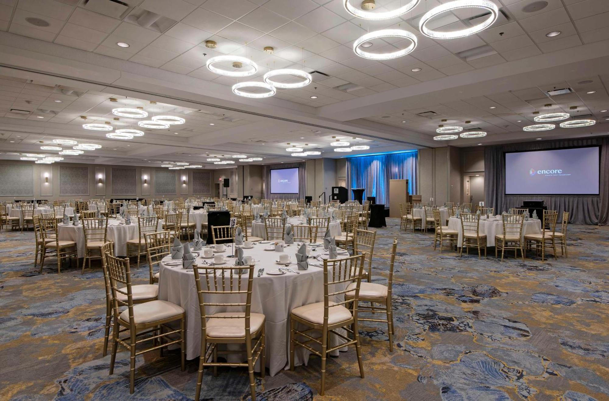 מלון Doubletree By Hilton West אדמונטון מראה חיצוני תמונה