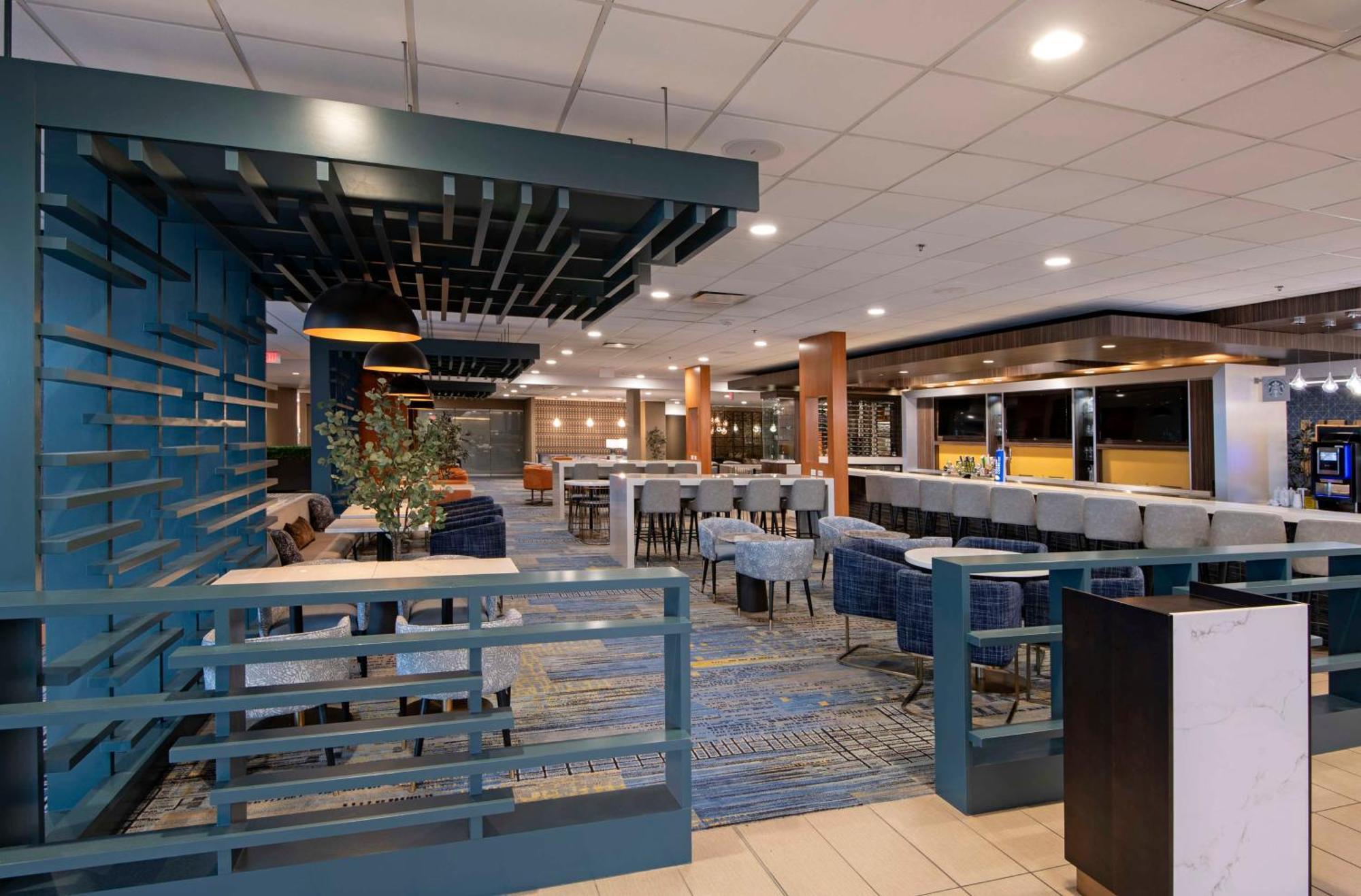 מלון Doubletree By Hilton West אדמונטון מראה חיצוני תמונה