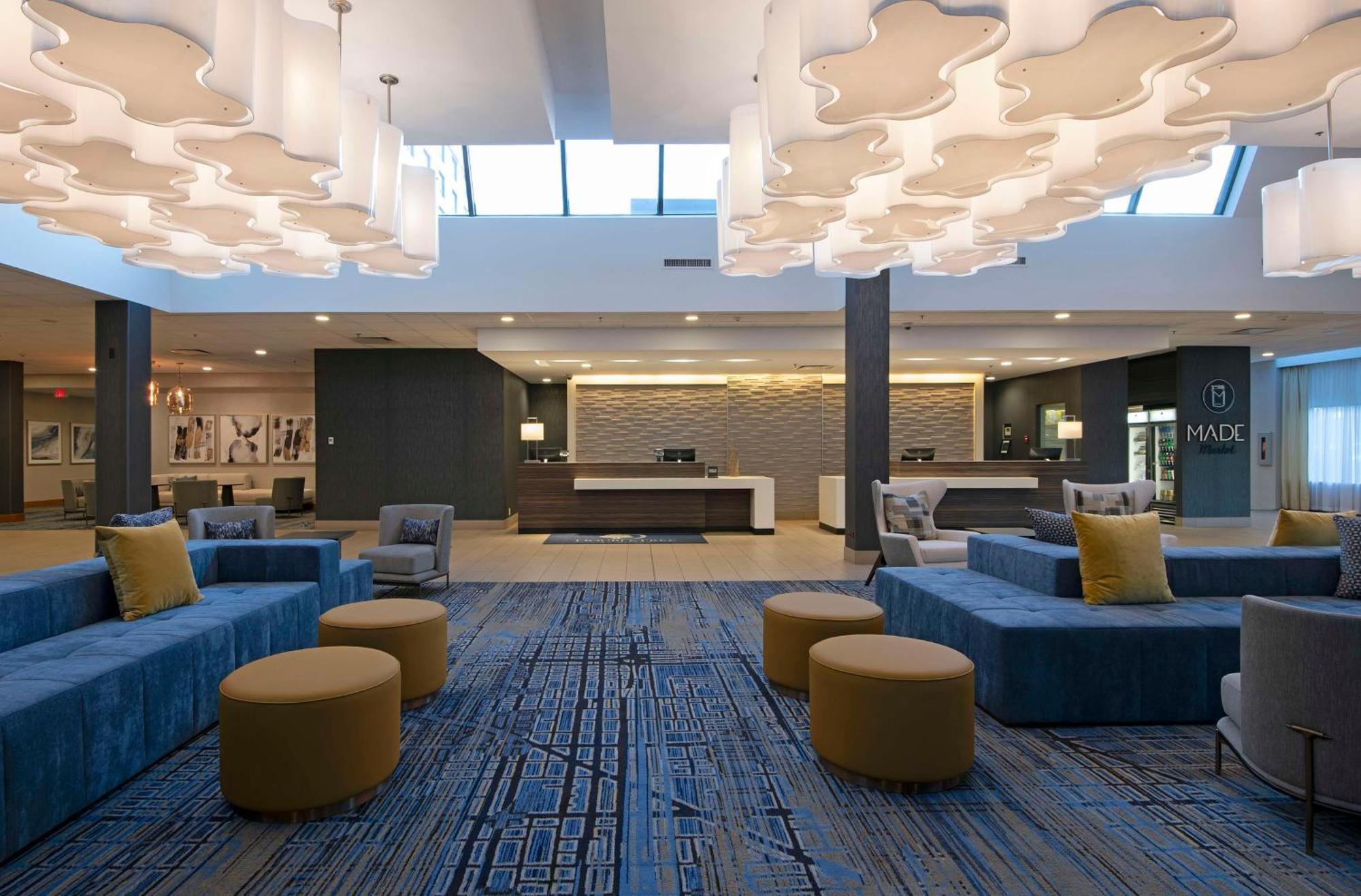 מלון Doubletree By Hilton West אדמונטון מראה חיצוני תמונה